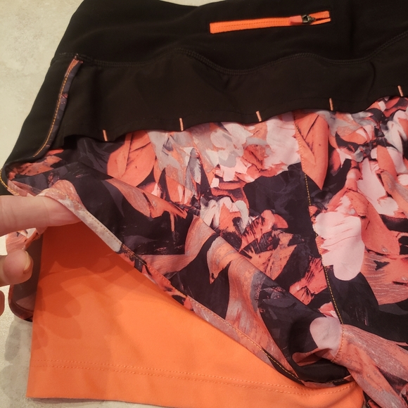 Like new, black and coral work out shorts. Biker shorts under jogging shorts. - Picture 4 of 6